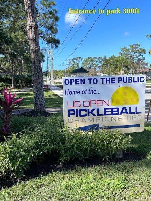 Velvet Bloom Unique Location 3Mil To Downtown Villa North North Naples Exteriör bild